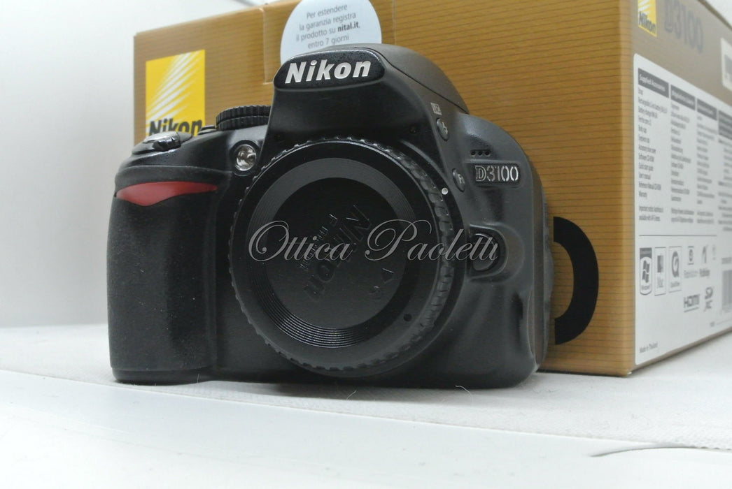 Nikon D3100 Usata