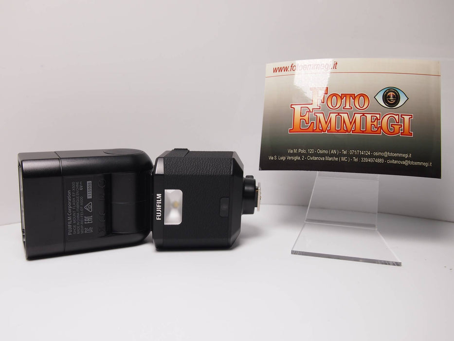 Fuji EF-X500 Flash