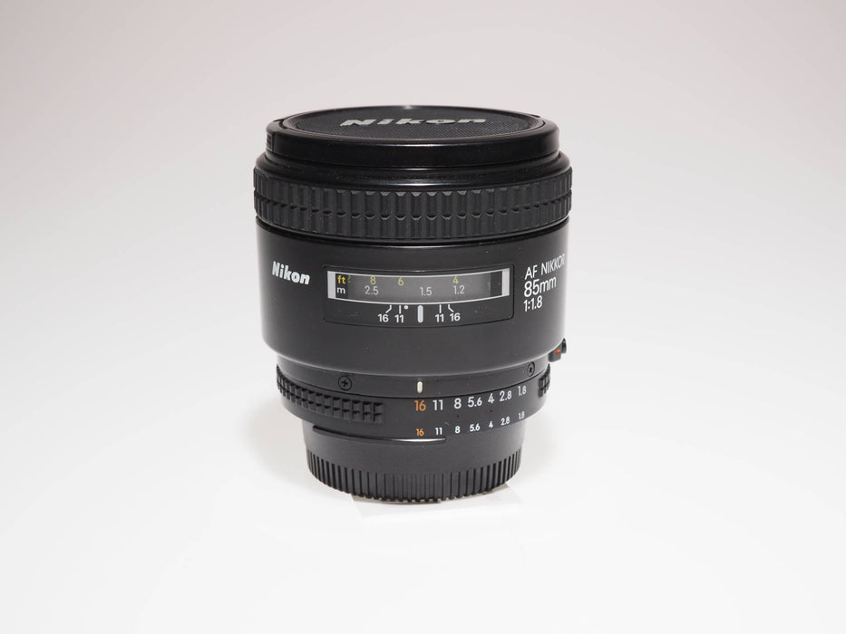 NIKON 85/1.8D AF