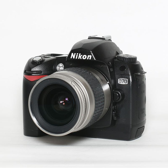 Nikon D70 + 28-80mmF3,3-5,6G