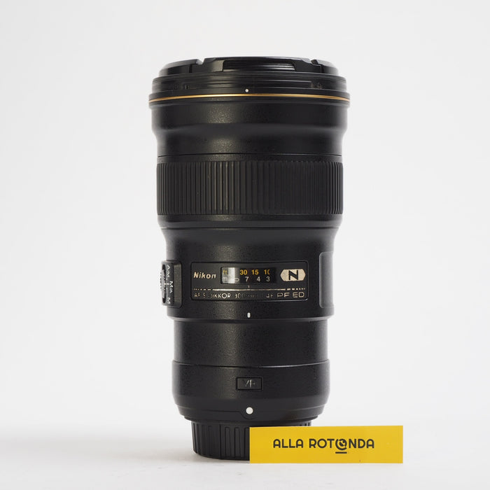 Nikon AF-S 300mm f/4 E PF ED VR USATO