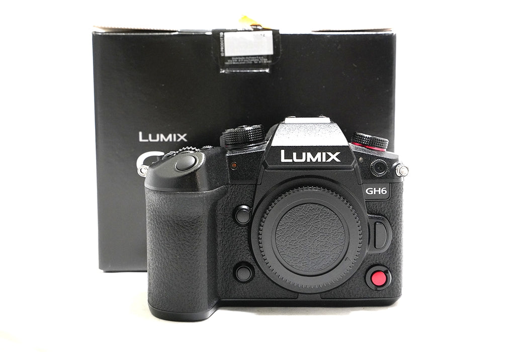 FOTOCAMERA PANASONIC LUMIX GH6 BELLISSIMA COMPLETA