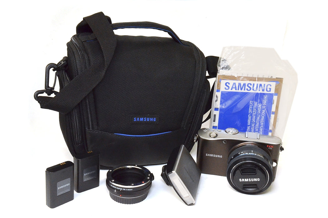 FOTOCAMERA SAMSUNG NX100 + OB.20-50MM F3.5-5.6 ED + N.2 BATTERIE CON BORSA