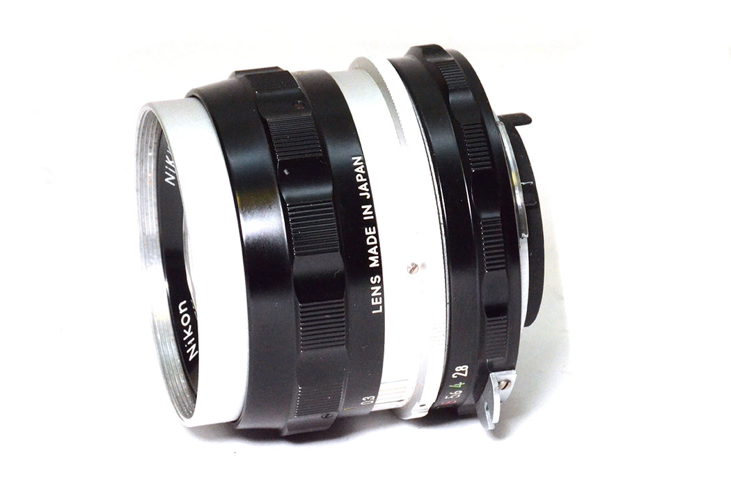 Obiettivo manuale Nikkor 35mm F2.8