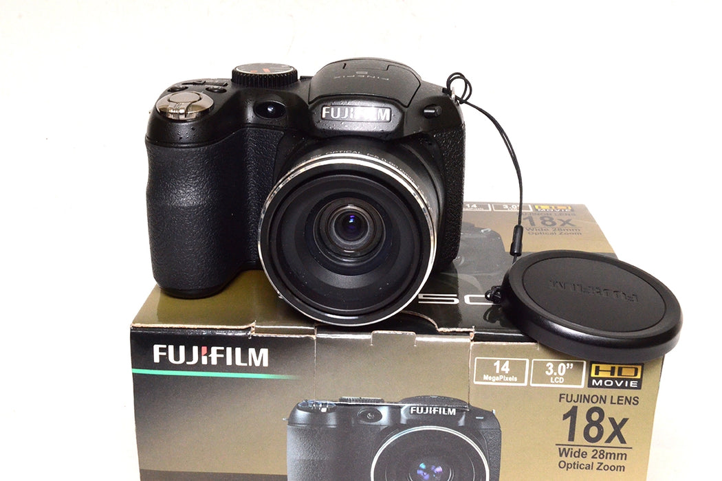 FOTOCAMERA FUJIFILM S2950 -LEGGI-