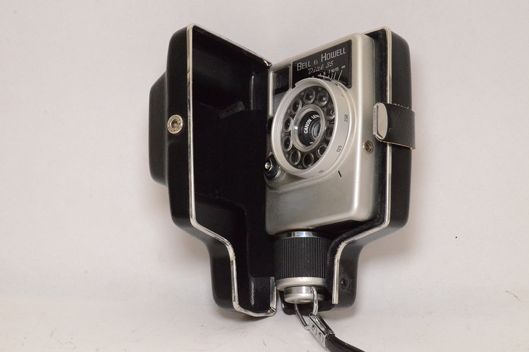 Fotocamera analogica Bell E Howell Dial 35 -leggi-
