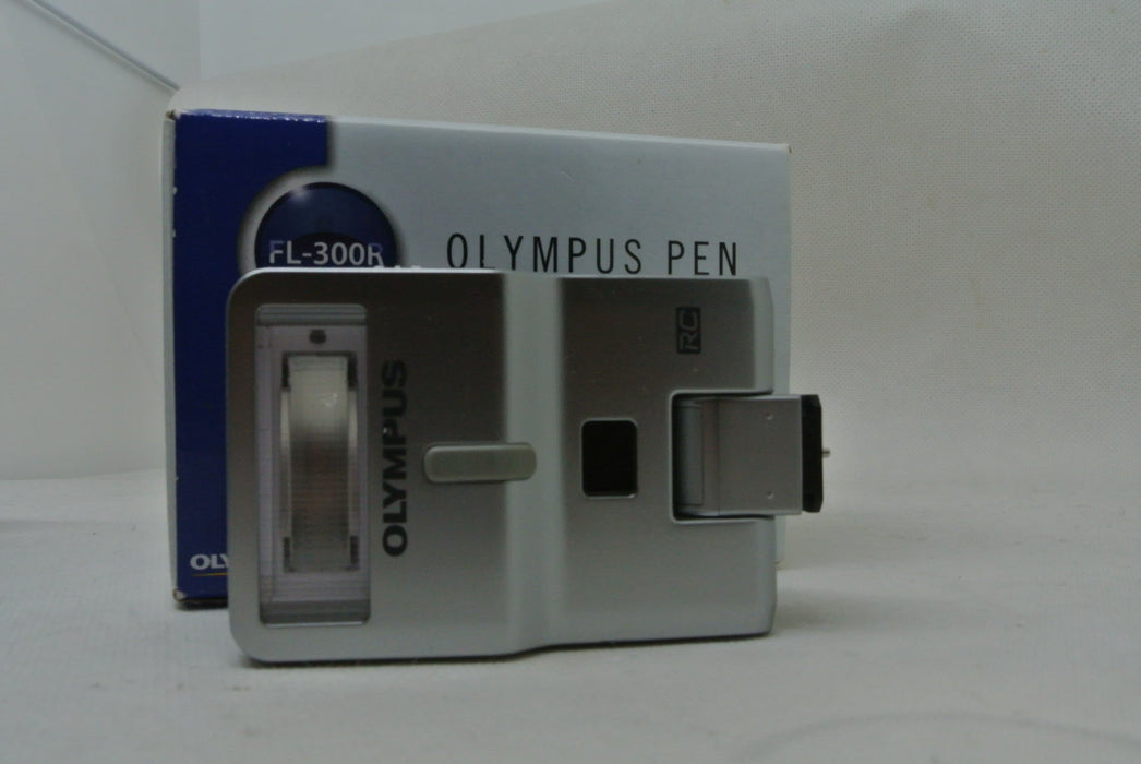 Olympus Electronic Flash FL-300R Usato