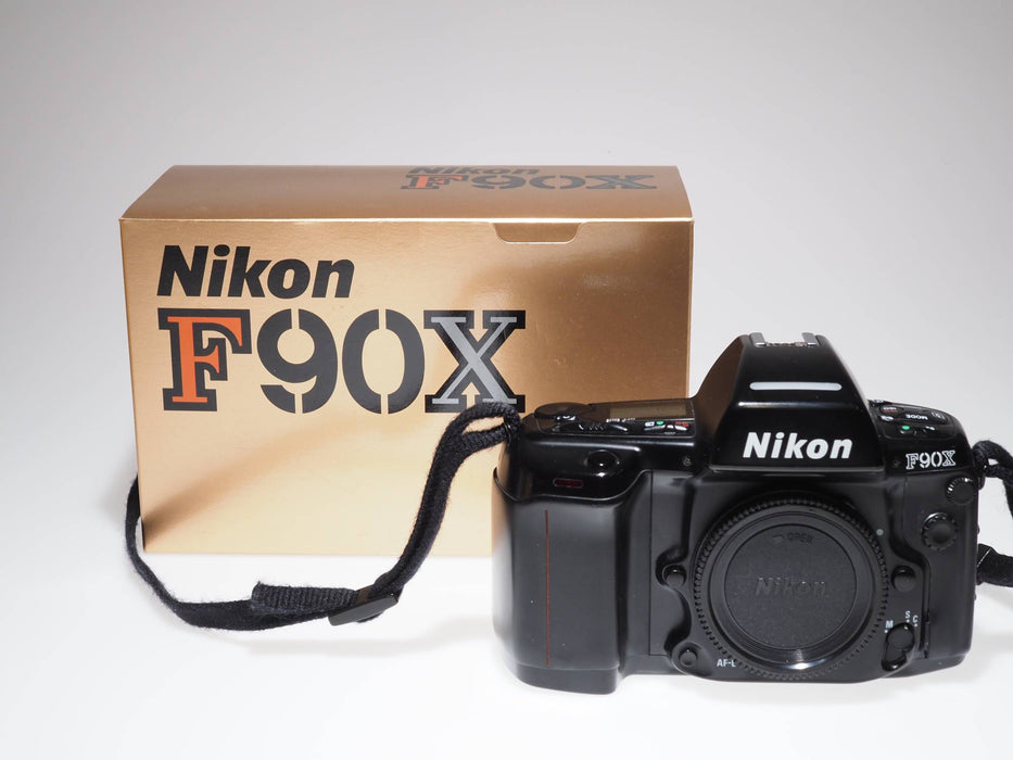 Nikon F90X