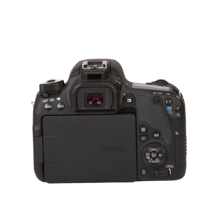 CANON EOS 77D body