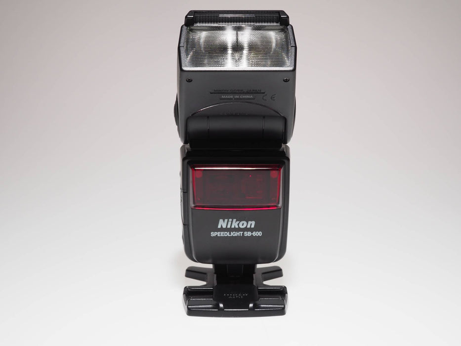 NIKON SB600