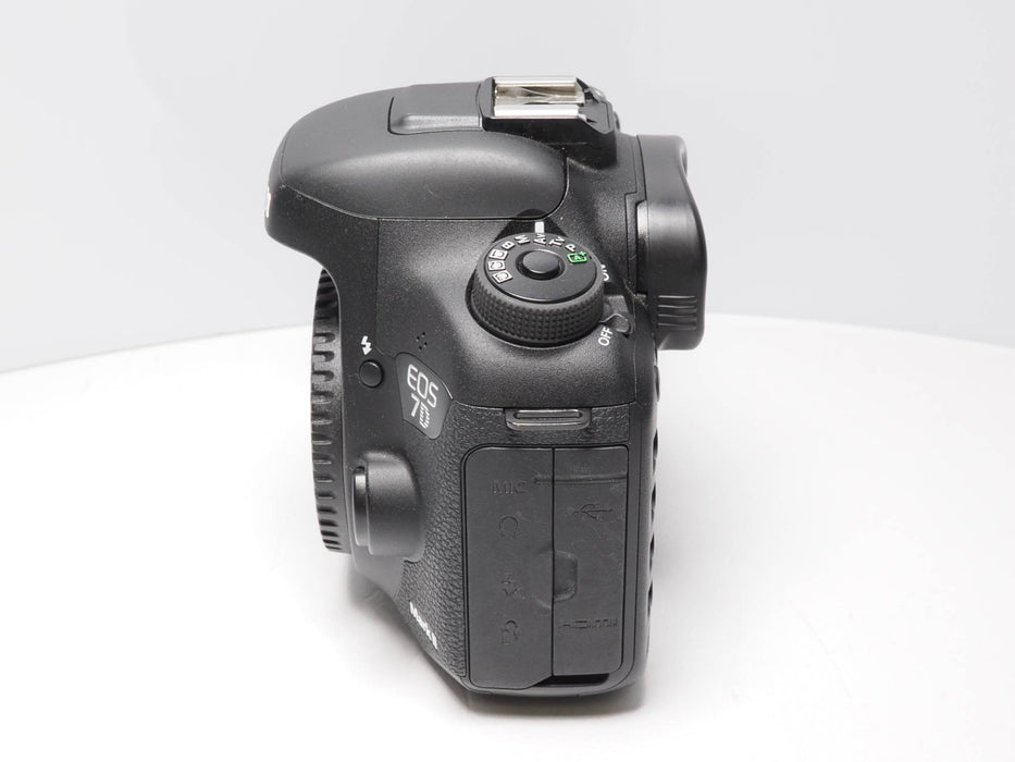 Canon 7D II Corpo