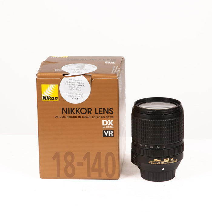 Nikon AF-S DX Nikkor 18-140mm G ED VR