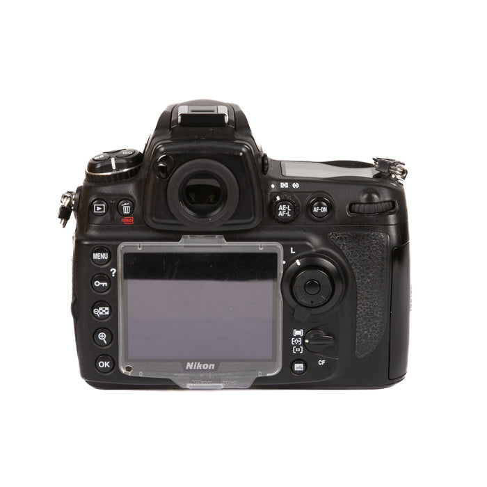 NIKON D700