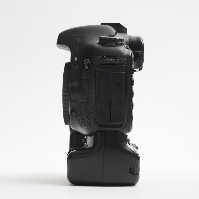 Canon 7D + Battery Grip Compatibile USATO