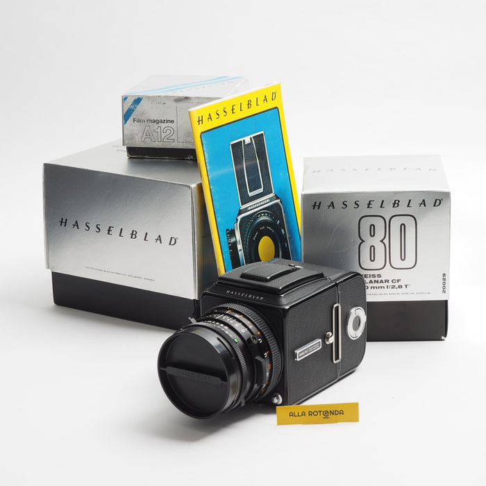 HASSELBLAD 500CM NERA+PLANAR 80/2.8+A12 USATO