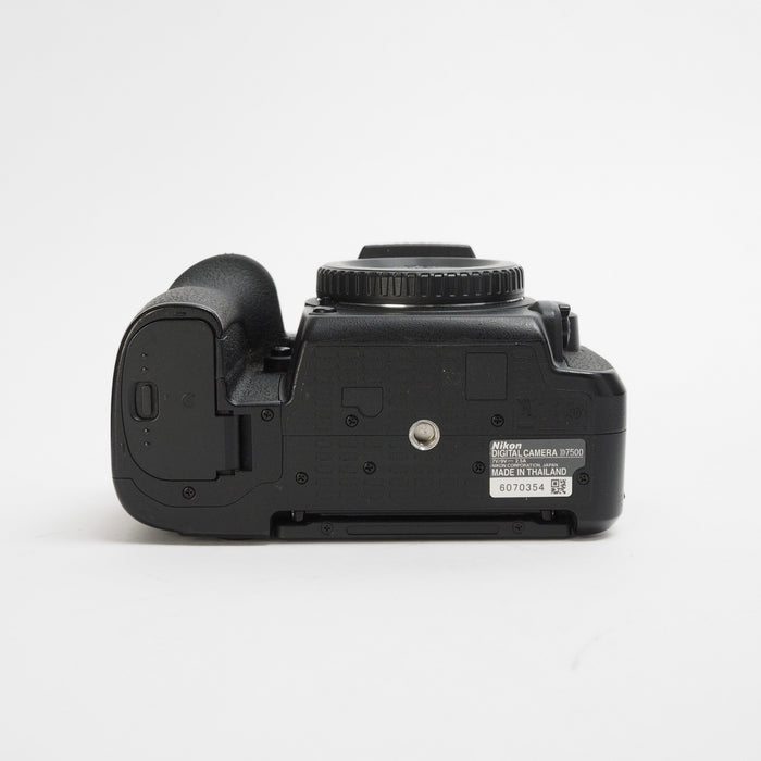 Nikon D7500 body USATO