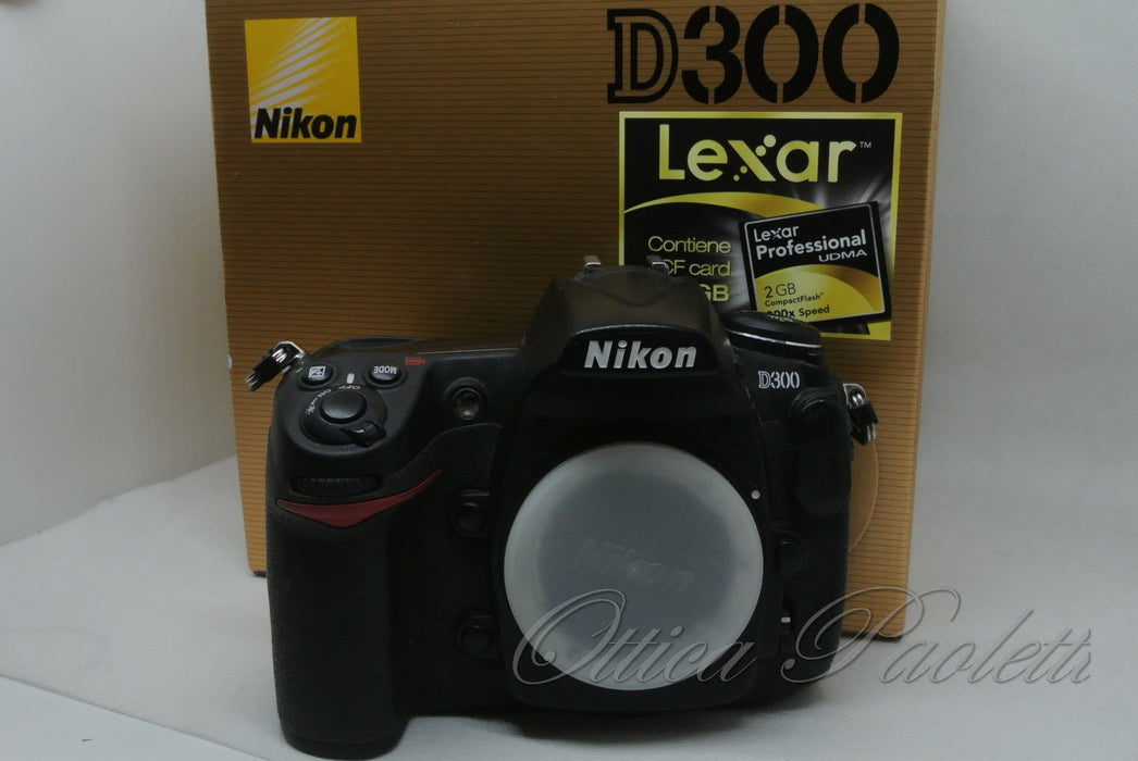 Nikon D300 Usata