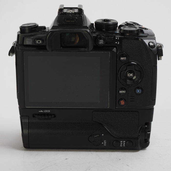 OLYMPUS OM-D EM-1 + HDL7 USATO