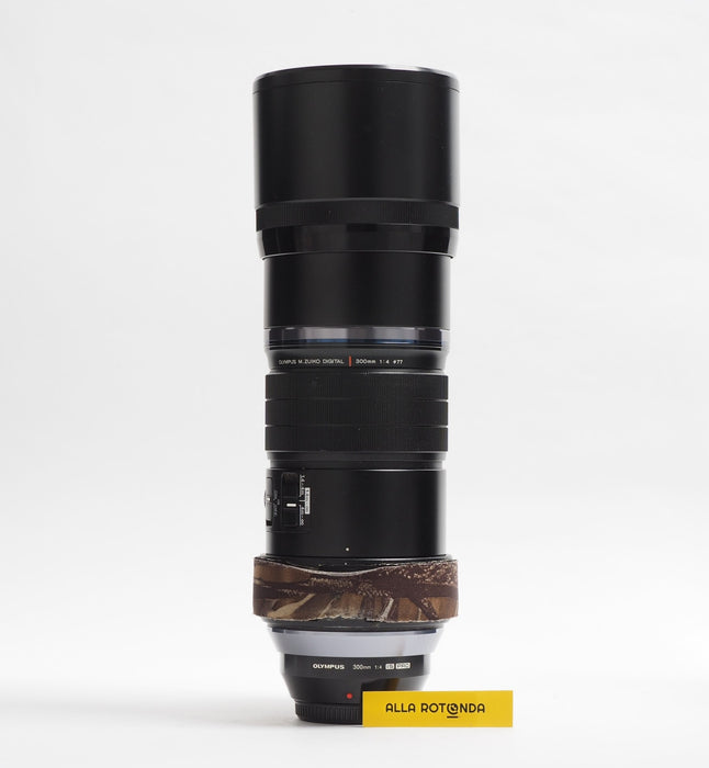Olympus M.Zuiko Digital 300mm f/4 IS Pro USATO