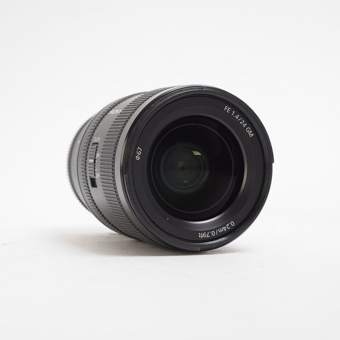 Sony 24mm f/1.4 GM USATO