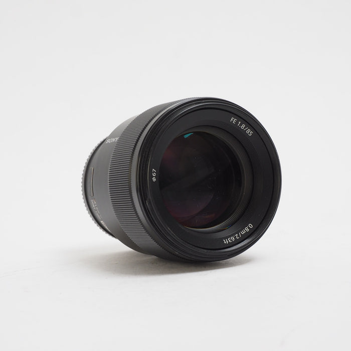 Sony FE 85mm f/1.8 USATO