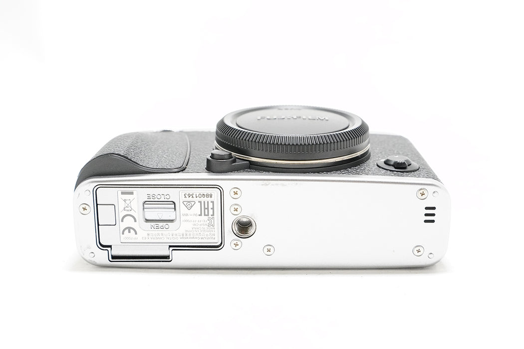 FOTOCAMERA FUJIFILM X-E3 SILVER SOLO CORPO 1130 SCATTI