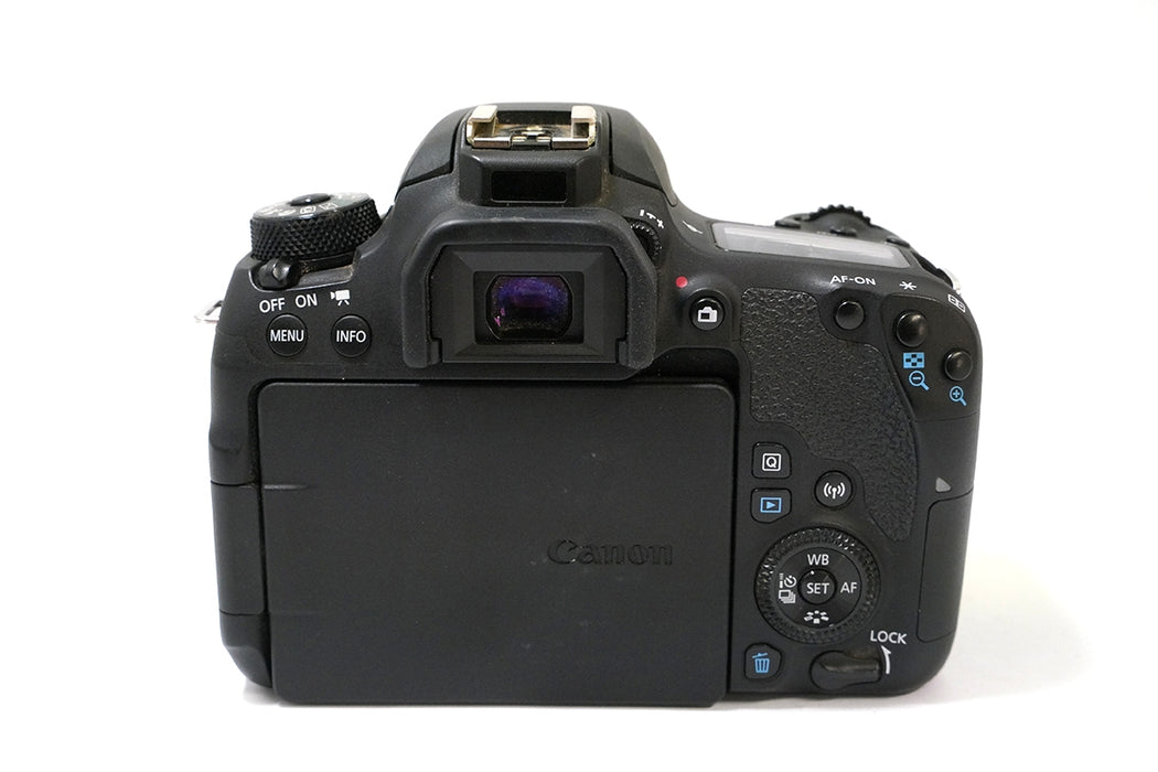 FOTOCAMERA CANON EOS 77D CON 18-55MM STM SCATTI 24350