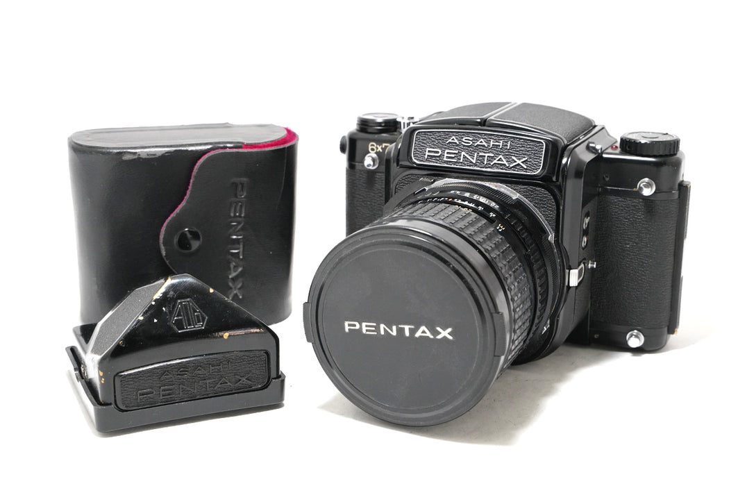 Fotocamera analogica Pentax 6x7 con accessorio e 75mm SMC F4.5