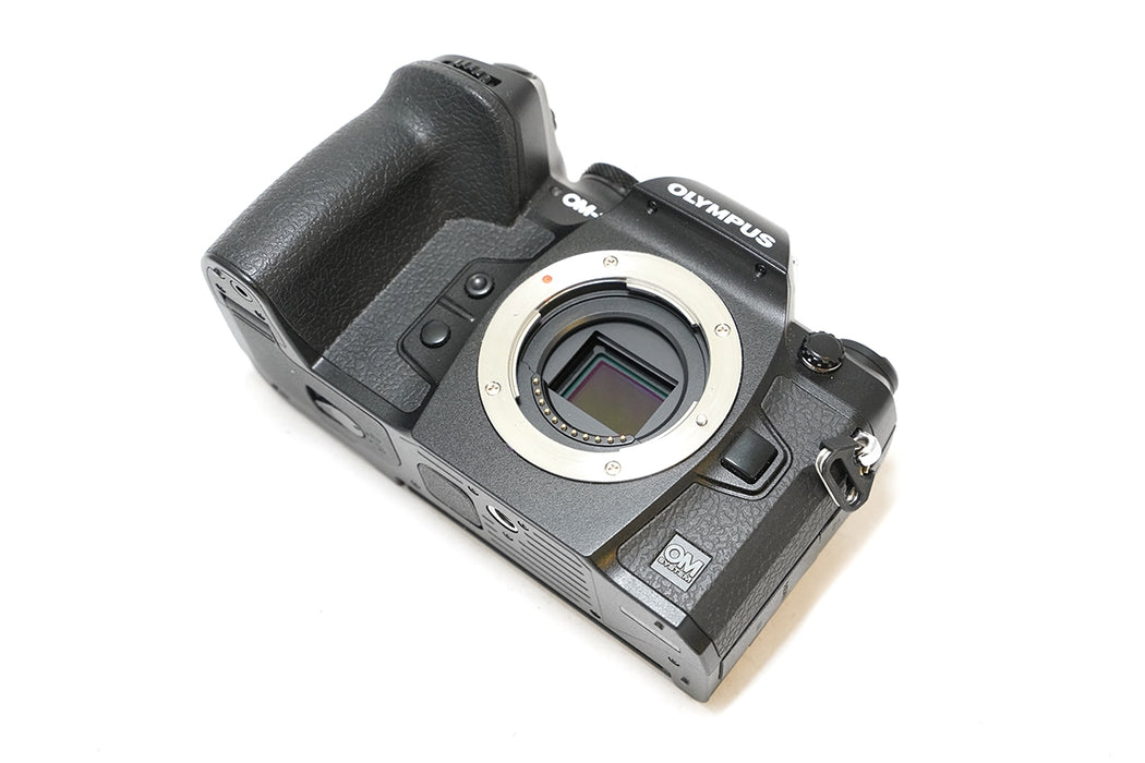 FOTOCAMERA OLYMPUS OM-1 8608 SCATTI