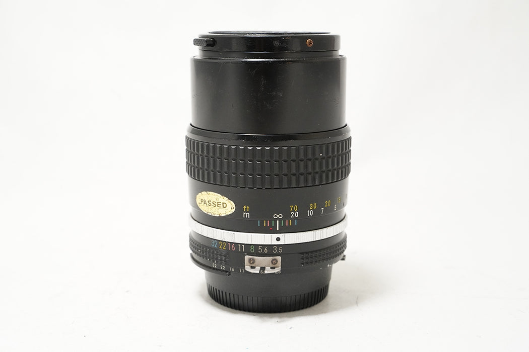 Obiettivo manuale Nikkor 135mm F3.5 AI -leggi-