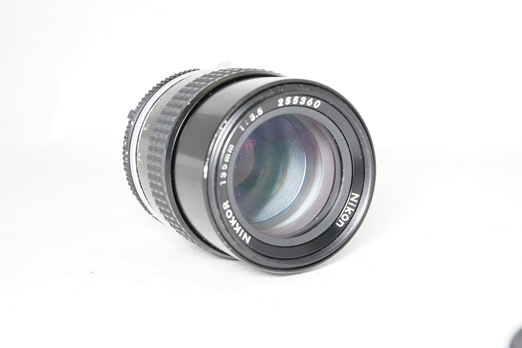 Obiettivo manuale Nikkor 135mm F3.5 AI -leggi-