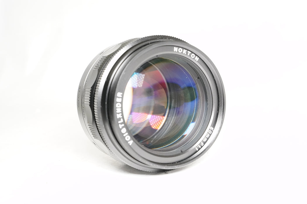 Obiettivo manuale Voigtlander VM Nokton 50mm F1.1 -leggi-