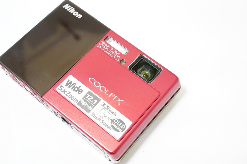 NIKON COOLPIX S70