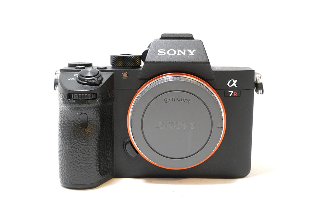 FOTOCAMERA SONY A7RIII -LEGGI-