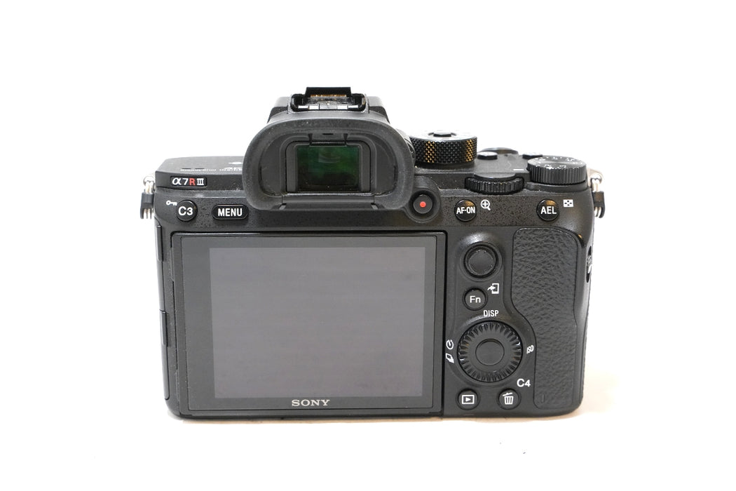 FOTOCAMERA SONY A7RIII -LEGGI-
