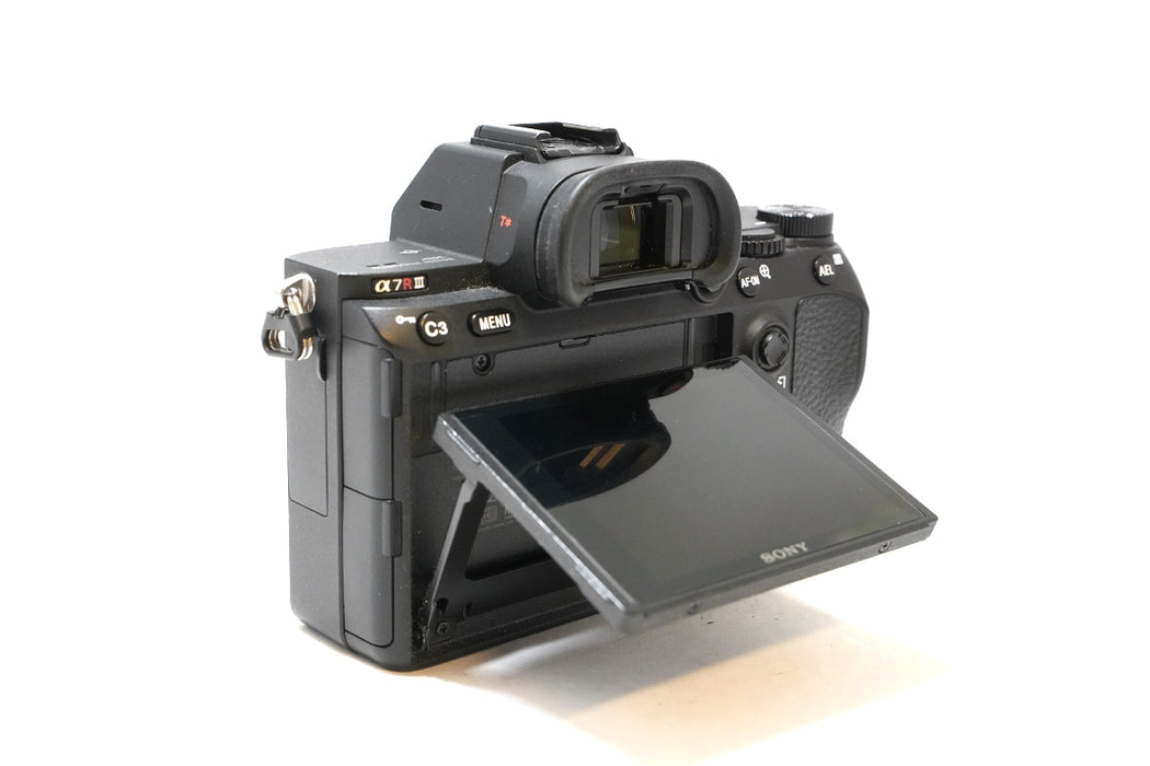 FOTOCAMERA SONY A7RIII -LEGGI-