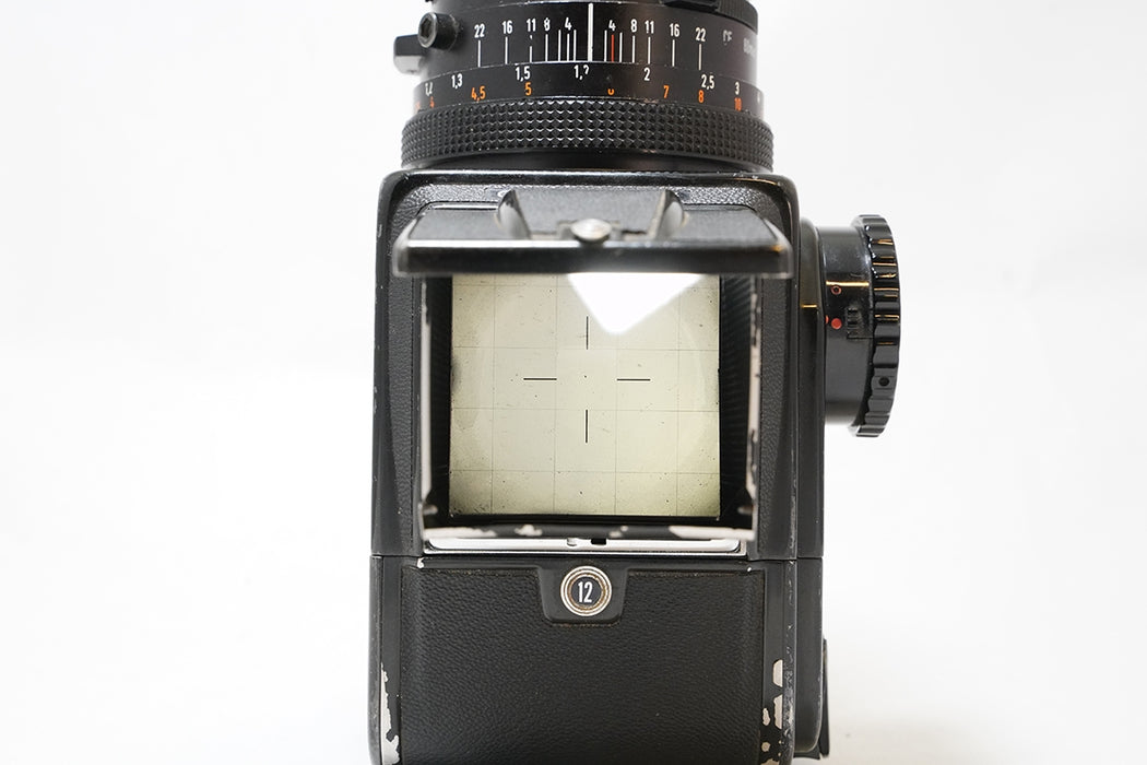 Fotocamera analogica Hasselblad 500C/M con 80mm 2.8 CF -leggi-