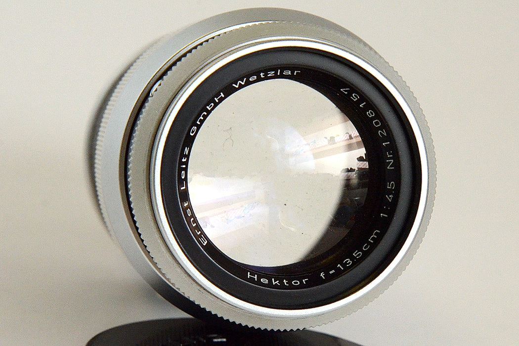 Leitz Leica Hektor 13,5cm f 4.5 (135mm14.5) M Mount Silver con Custodia Bachelite