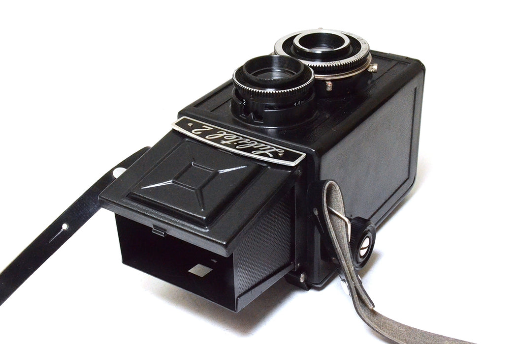 Fotocamera analogica Lubitel 2