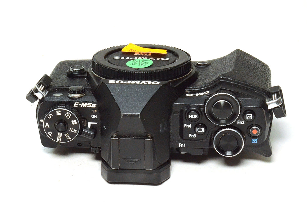 FOTOCAMERA OLYMPUS OM-D E-M5 MK II CON 3 BATTERIE SCATTI 24419