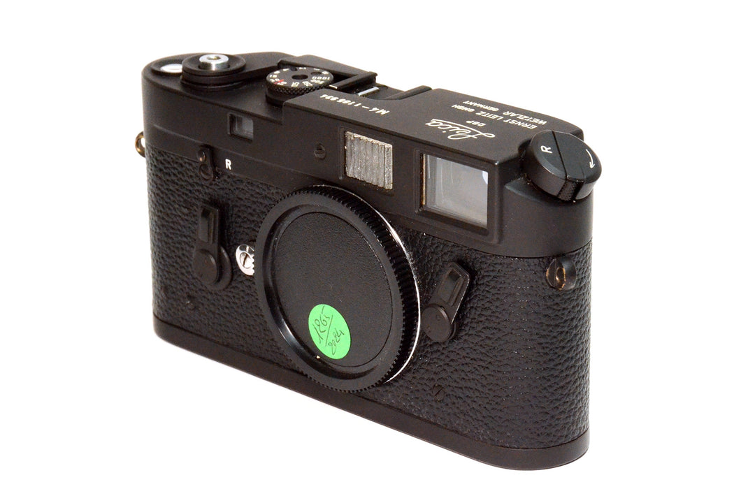 Fotocamera analogica Leica M4 -leggi-