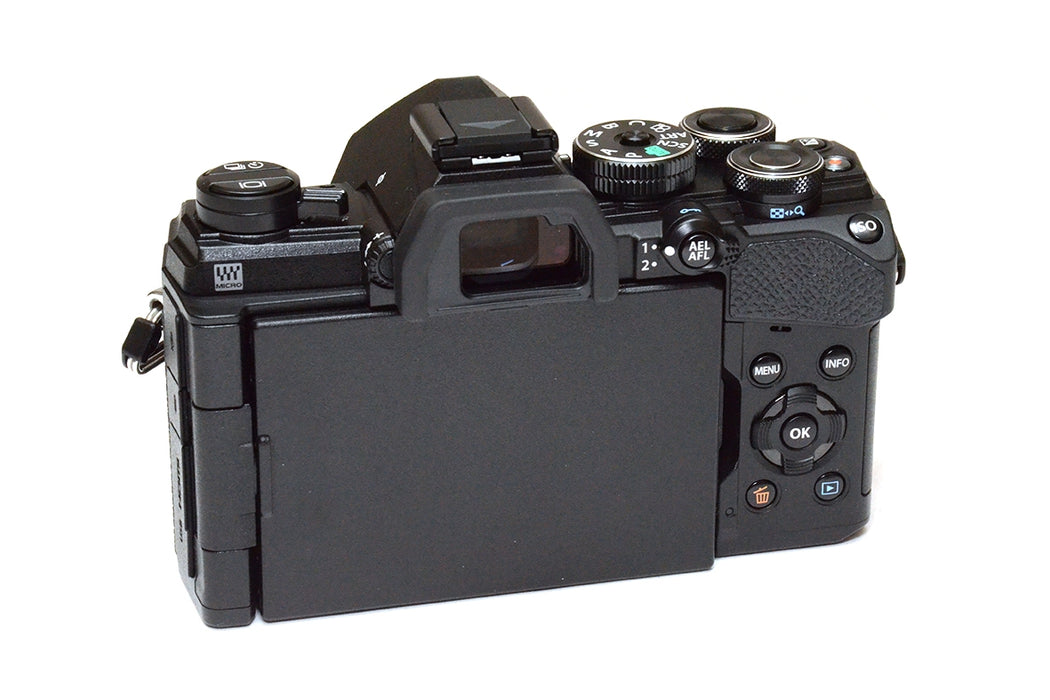 FOTOCAMERA OLYMPUS OM-5 BELLA 806 SCATTI