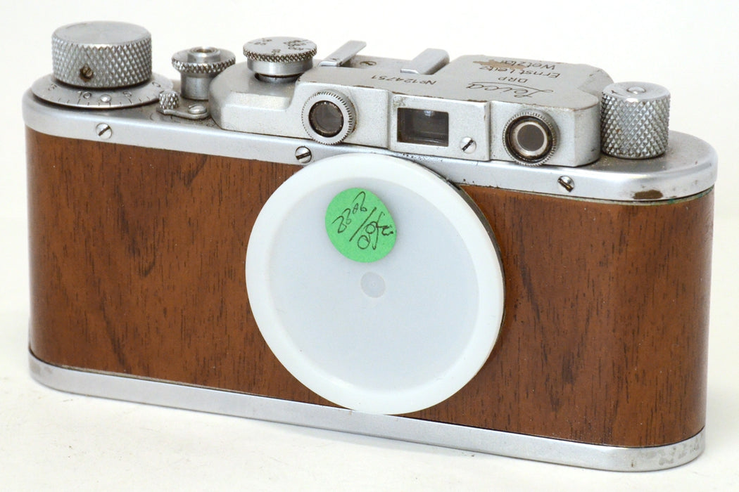 Leica Copy Russa con Rivestimento in legno . Evidenti segni d'uso