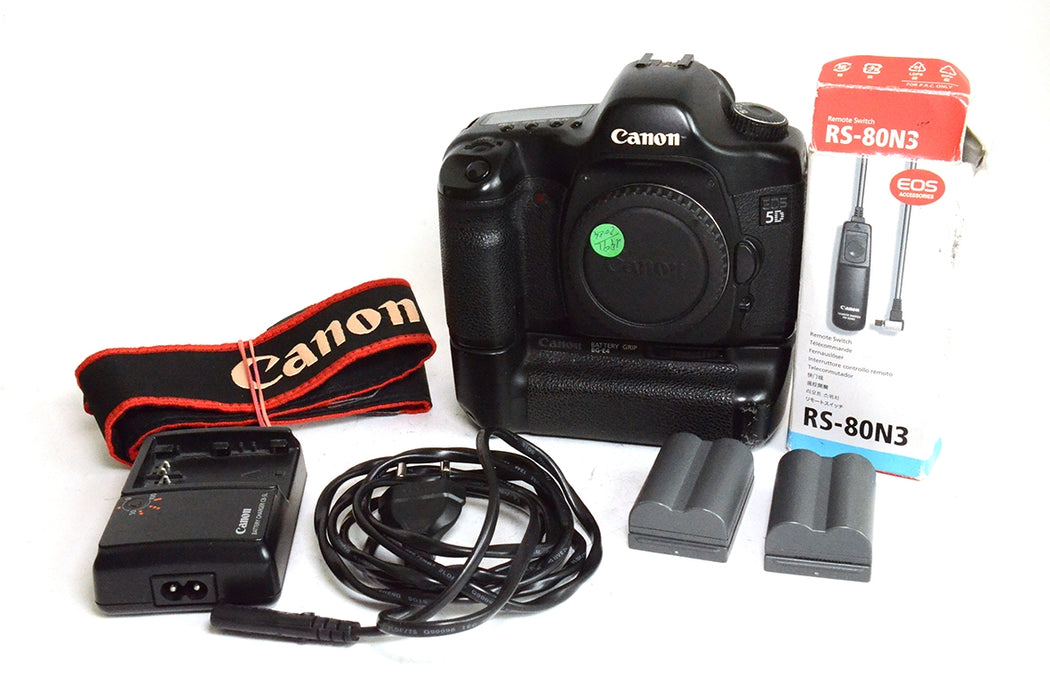 FOTOCAMERA CANON EOS 5D CON BG E4