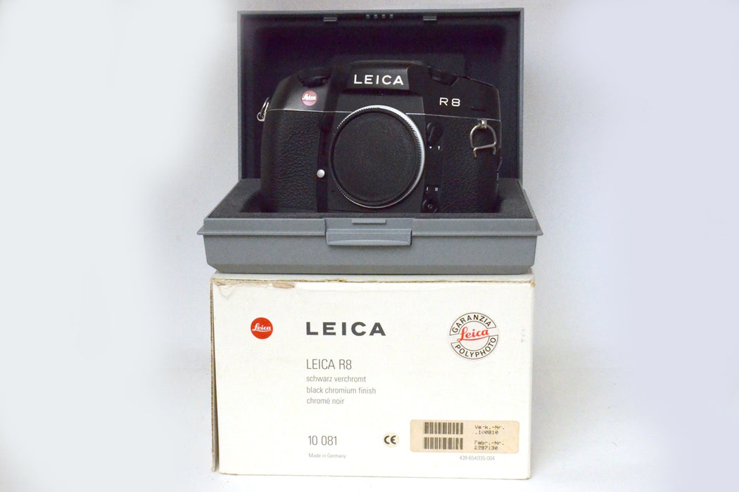 Leica R8 10081 Solo Corpo Nera Scatolata con tutta la dotazione. Spettacolare!