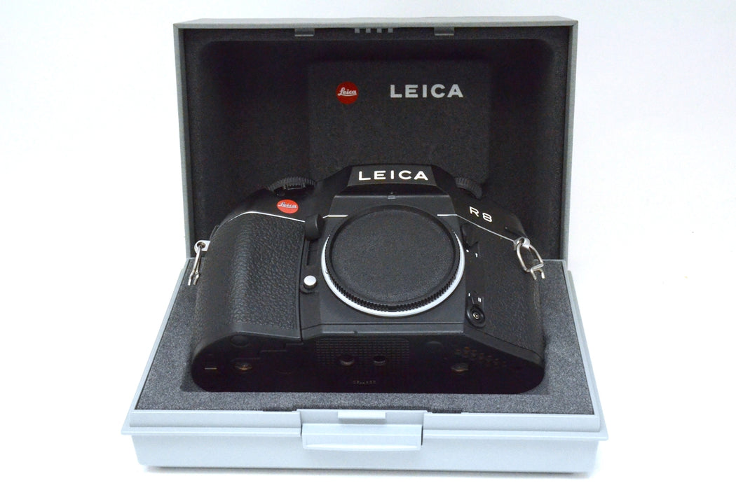 Leica R8 10081 Solo Corpo Nera Scatolata con tutta la dotazione. Spettacolare!