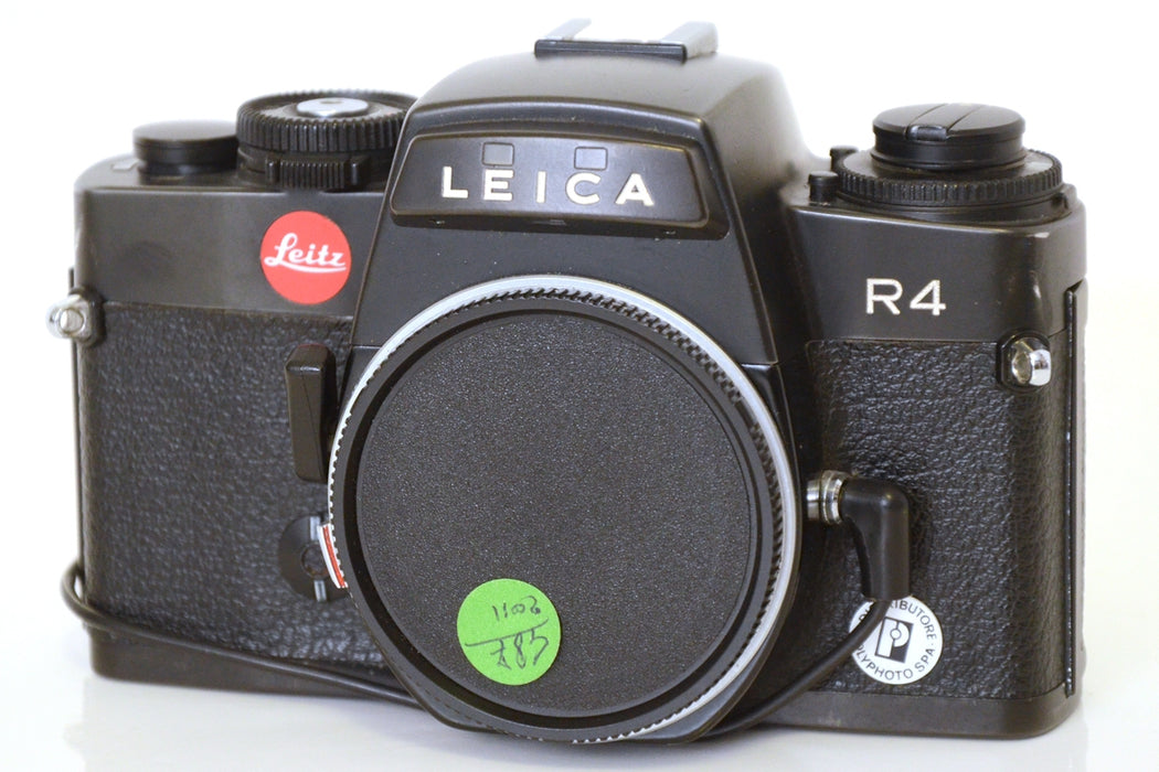 Leica R4 solo corpo Nera con Dorso Data e Tappo Originale Funziona Bene