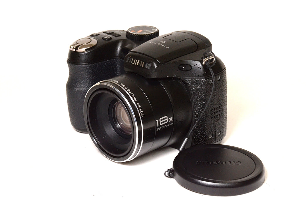 FOTOCAMERA FUJIFILM S2950 -LEGGI-