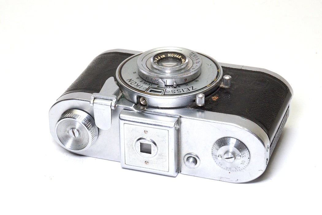 Fotocamera analogica Zeiss Ikon Tenax, da collezione, non funzionante -leggi-