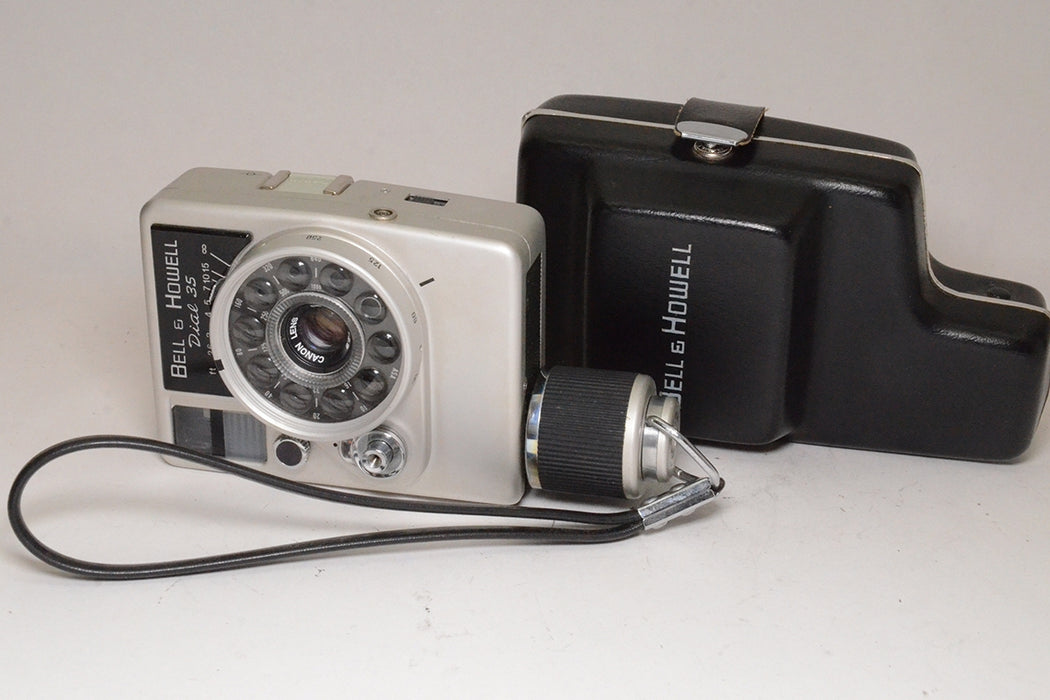 Fotocamera analogica Bell E Howell Dial 35 -leggi-